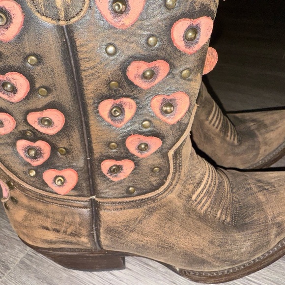 Eight Second Angel Pink and Brown Heeled Cowboy Boots with Heart Design - Picture 3 of 7